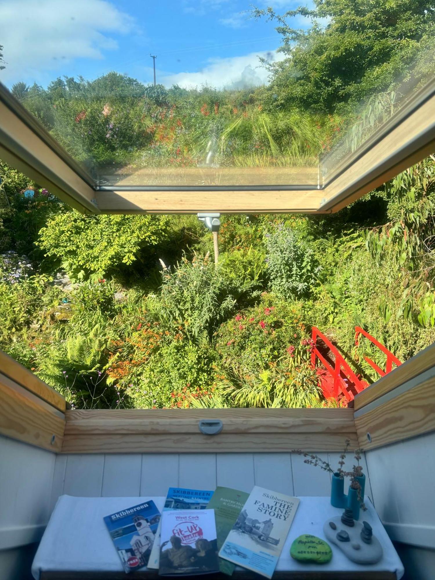 Streamside B And B With Parking Drimoleague 외부 사진